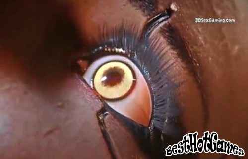 Cyberpunk Phantom lèche un monstre et lance son énorme bite